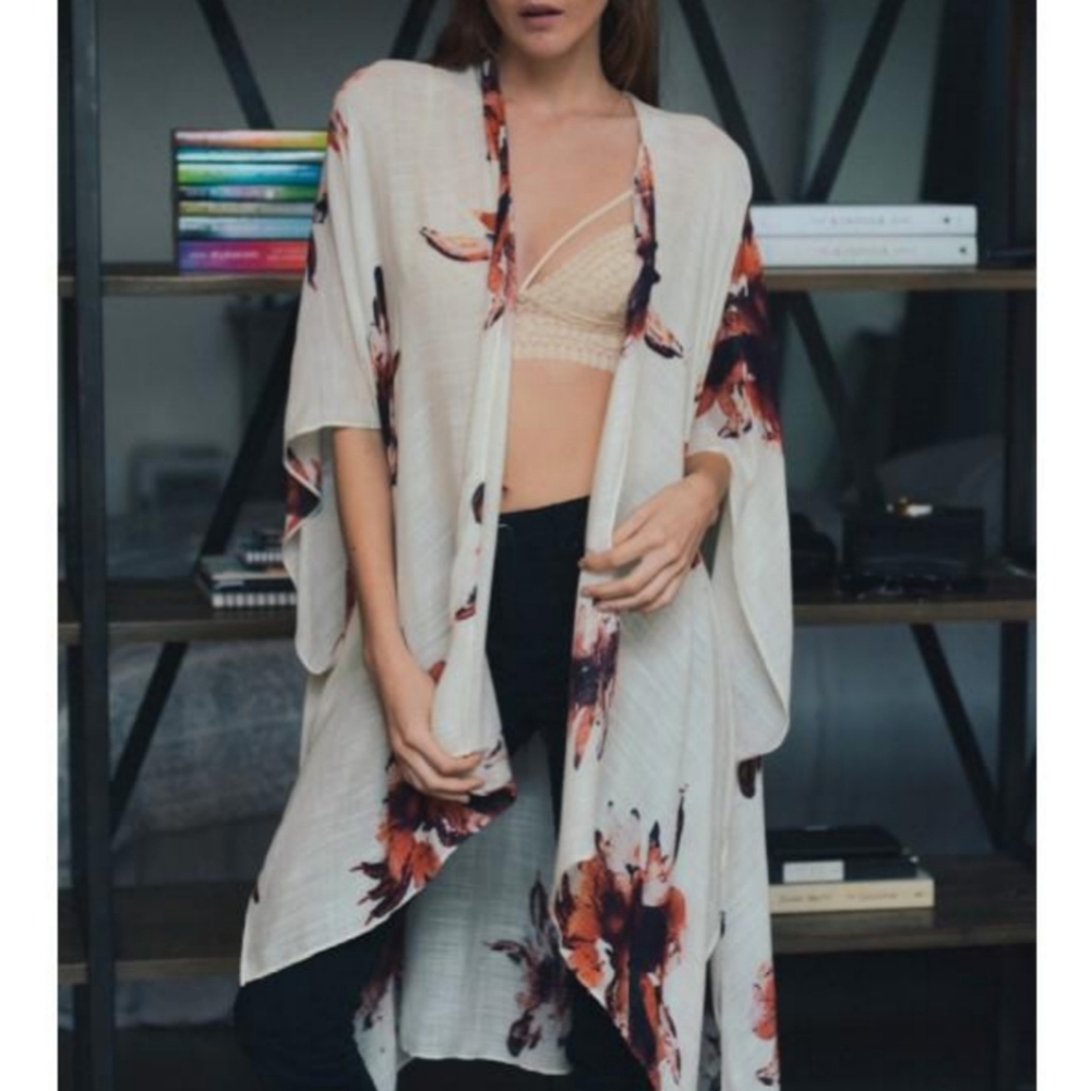 🆕️ Floral Print Kimono Cover Up - Picture 10 of 16